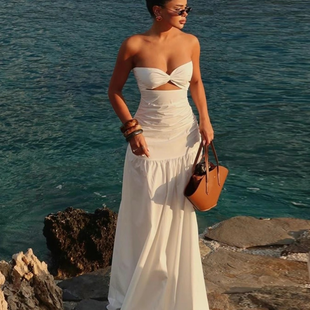 Elegant White Strapless Maxi Dress